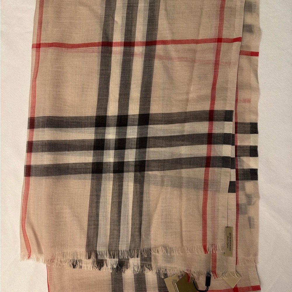 Burberry classic giant wool silk scarf